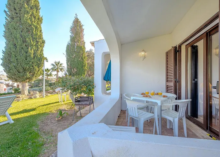 Апартаменти T2 Casa - Pool & Sun Terrace