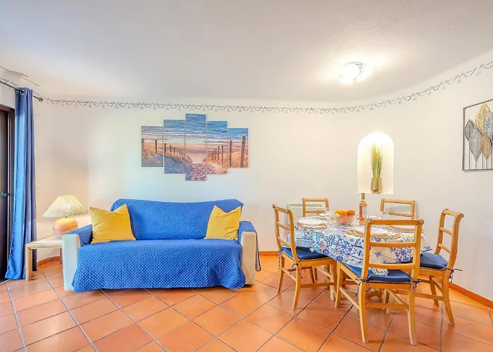 T2 Casa - Pool & Sun Terrace